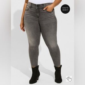 Torrid High Rise Jeggings - 20S